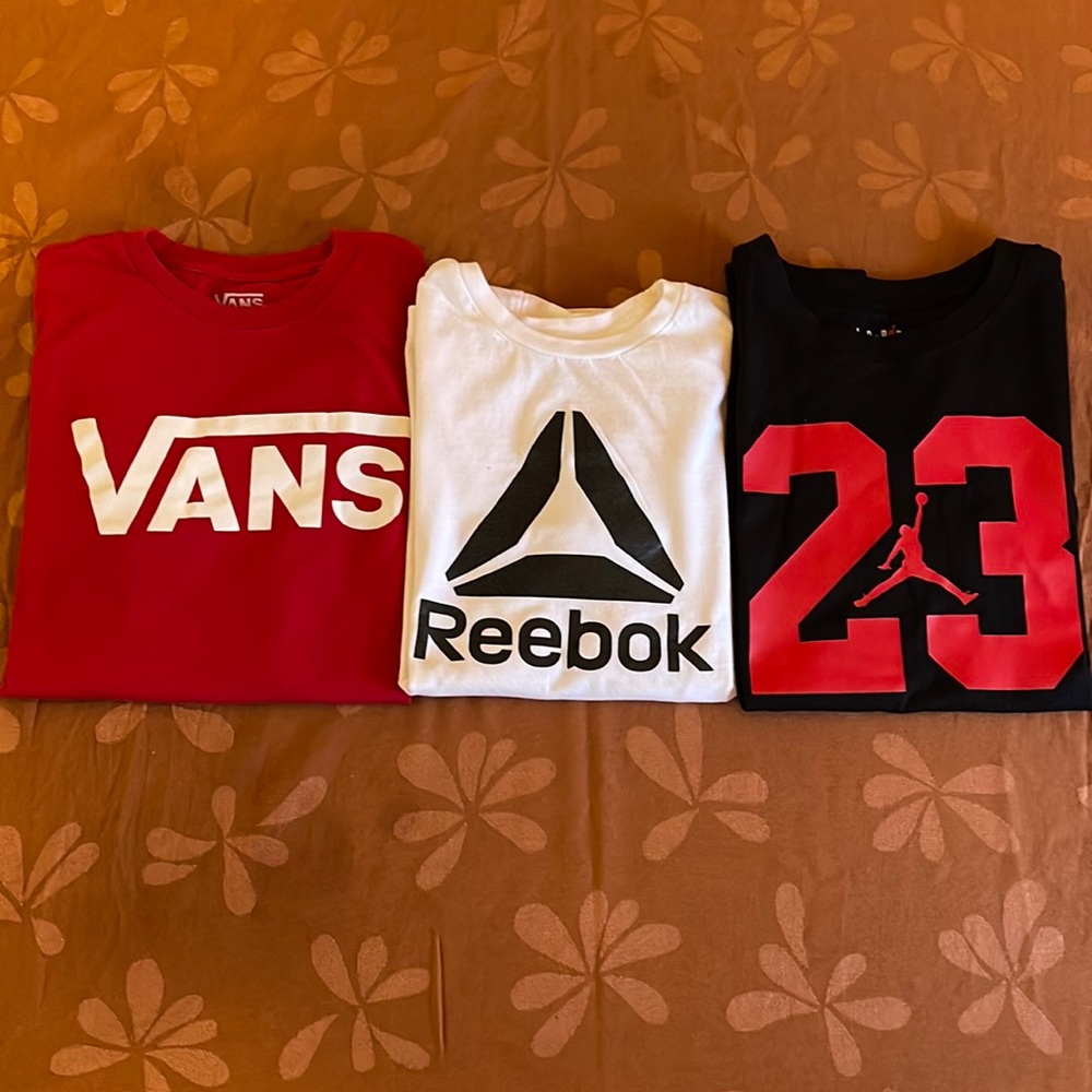 Lot of 3 Boy's T-Shirts/Tees: Jordan, Vans, Reebok ... Size M(10/12) Medium Boy